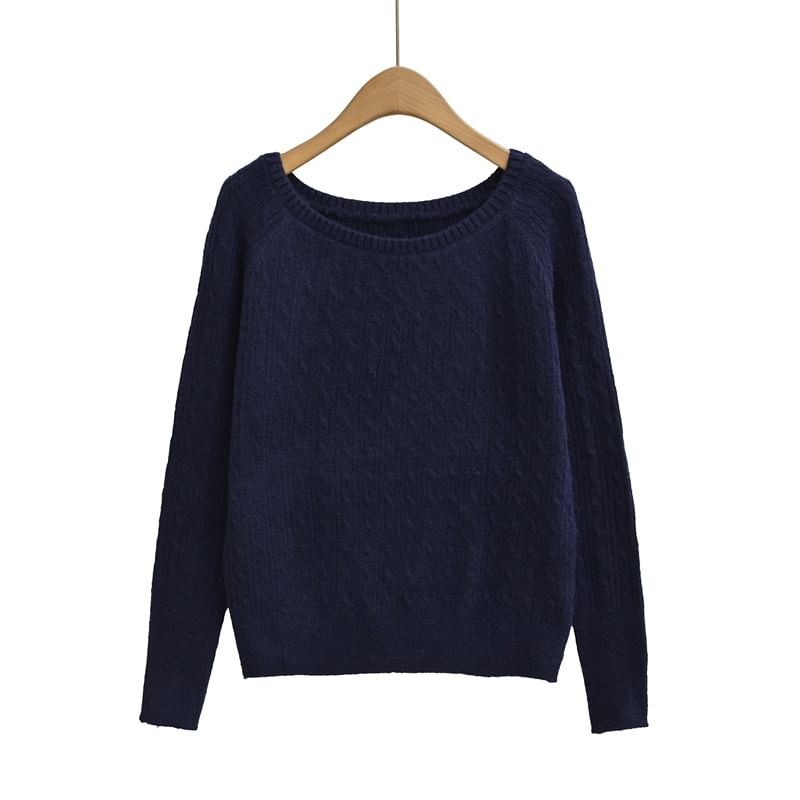 Crew Neck Cable Knit Pullover Sweater with Ribbed Cuffs