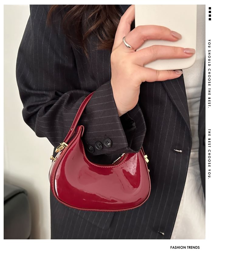 Plain Faux Leather Zip Shoulder Bag