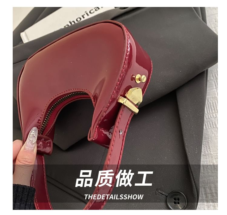 Plain Faux Leather Zip Shoulder Bag