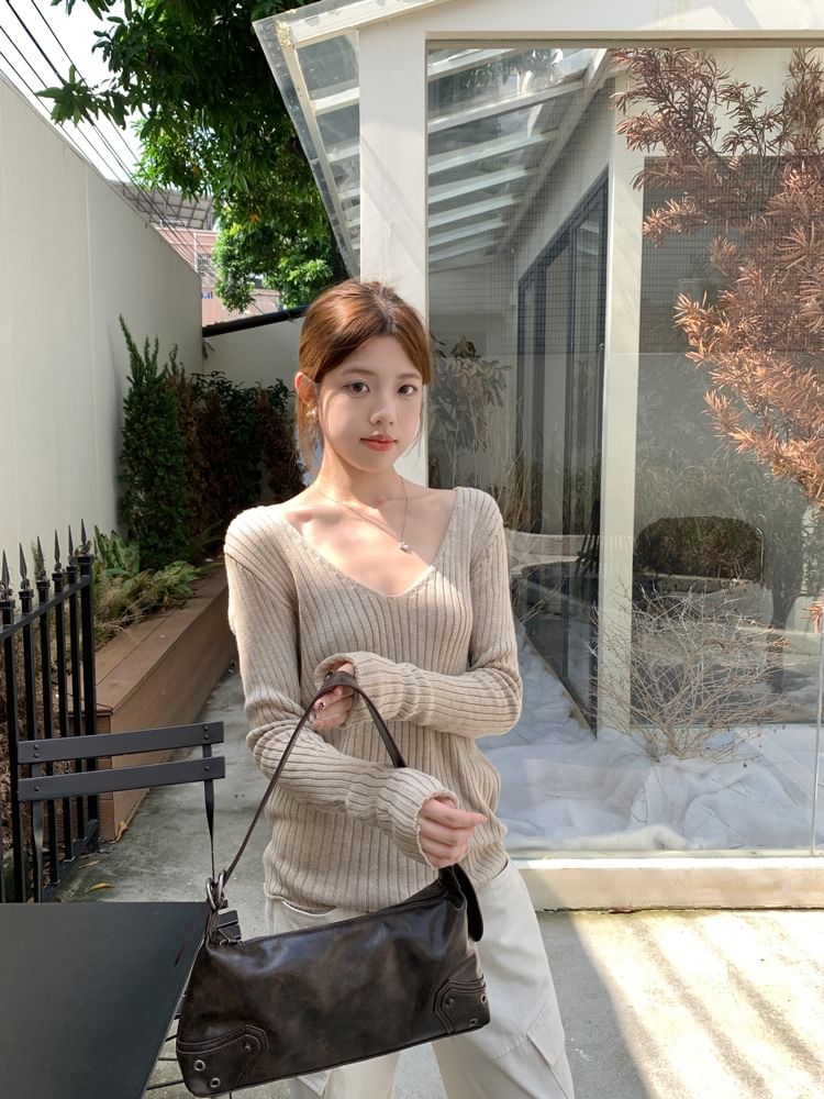 Long-Sleeve V-Neck Solid Knit Top