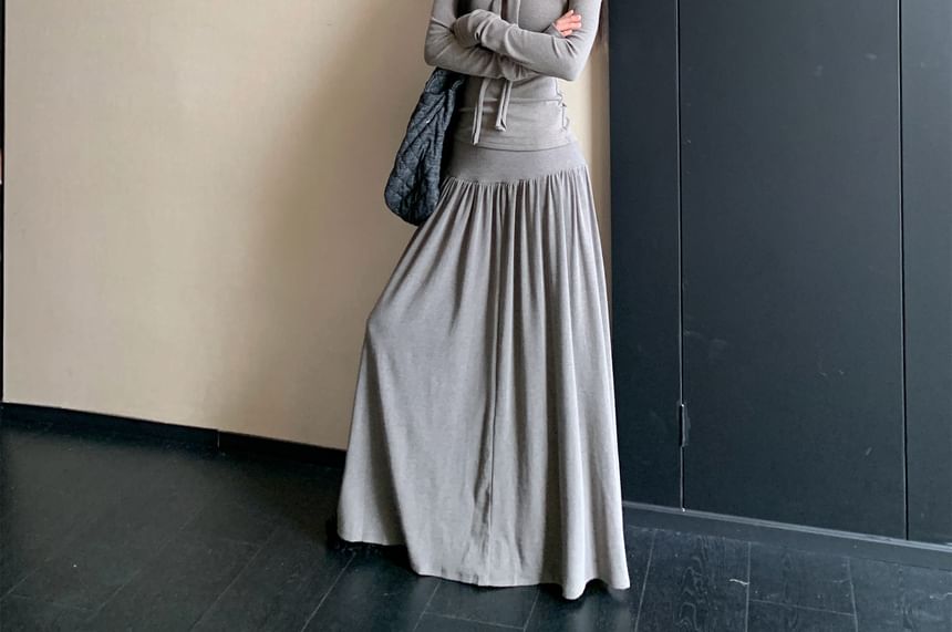 Off-Shoulder Tie Front T-Shirt & Ruched Maxi Skirt Set
