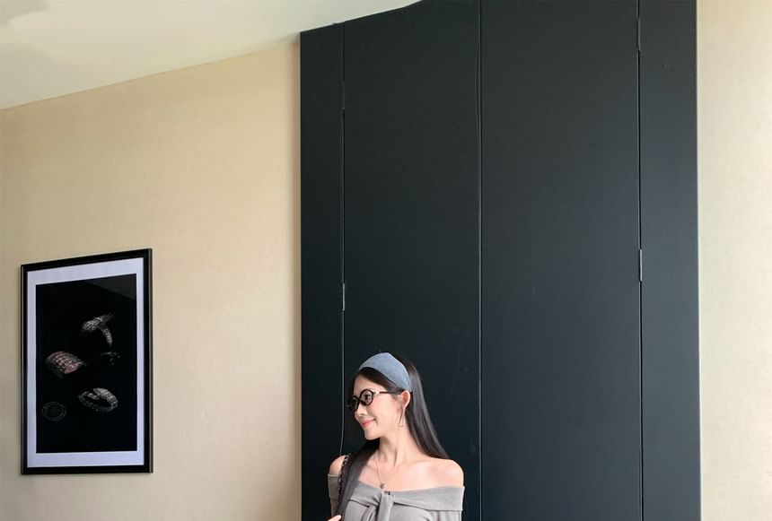 Off-Shoulder Tie Front T-Shirt & Ruched Maxi Skirt Set