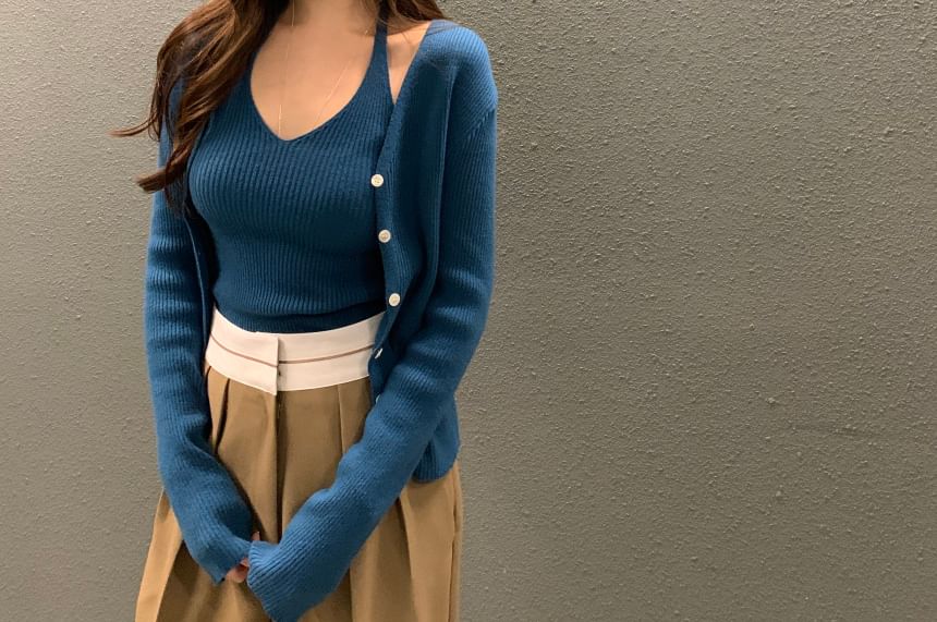 Trendy Halter Neck Crop Knit Top with Matching Cardigan