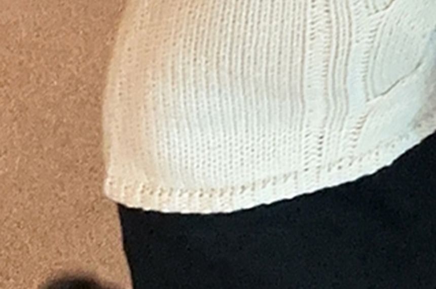 Cozy Turtleneck Cable Knit Fit Top with Halter Design