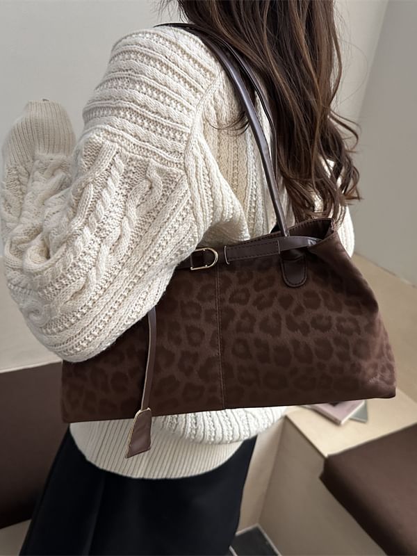 Leopard Print Buckled Shoulder Bag