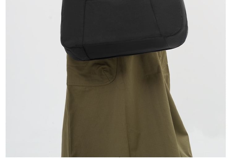 Nylon Plain Shoulder Bag