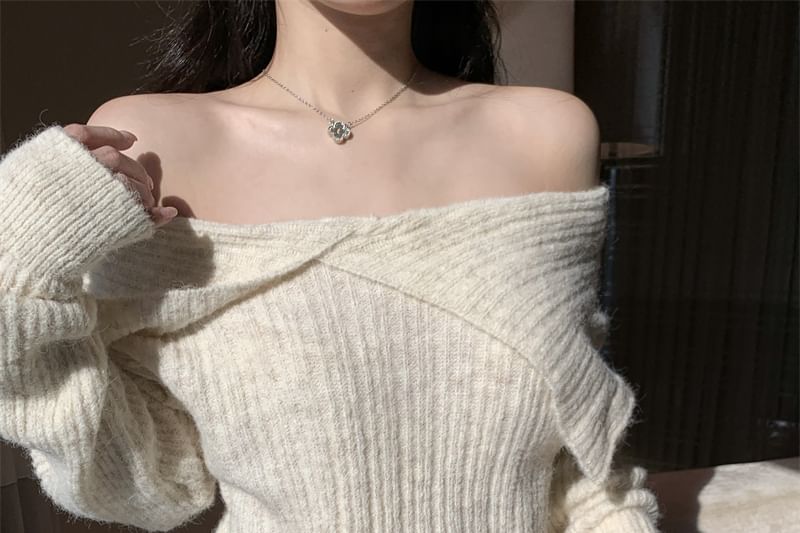 Ribbed Knit Off-Shoulder Pullover