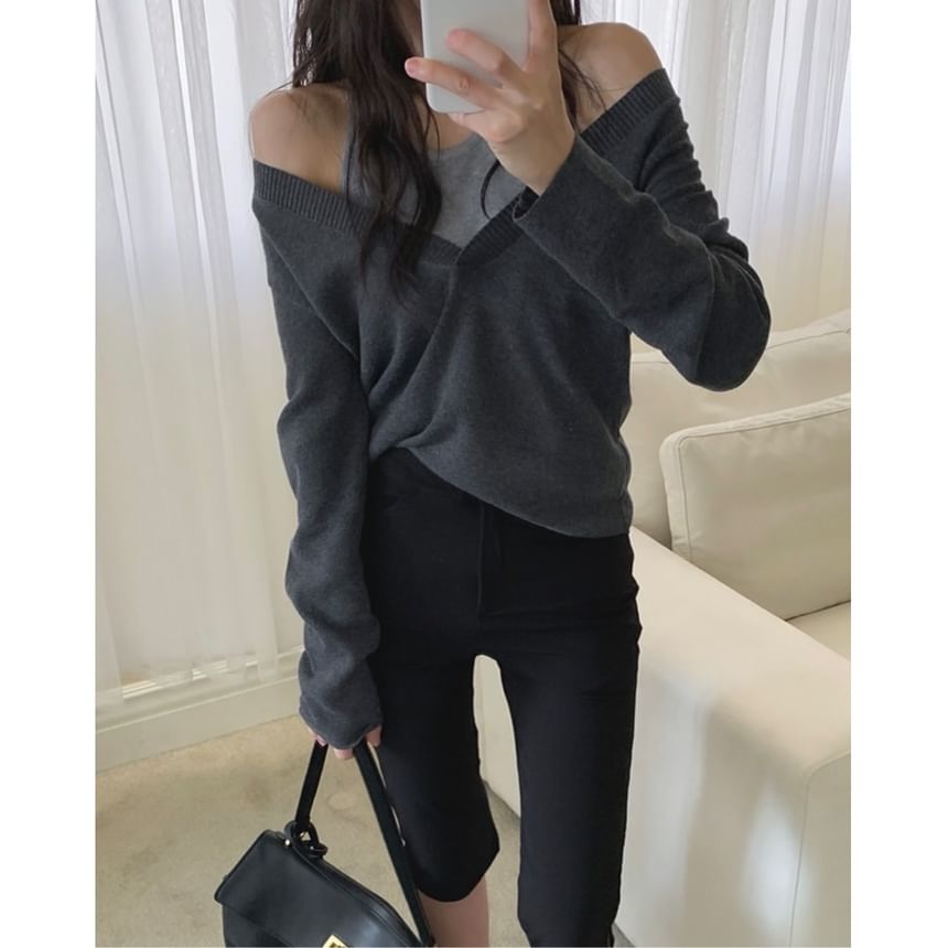 Halter Mock Two-Piece Long Sleeve Knit Top