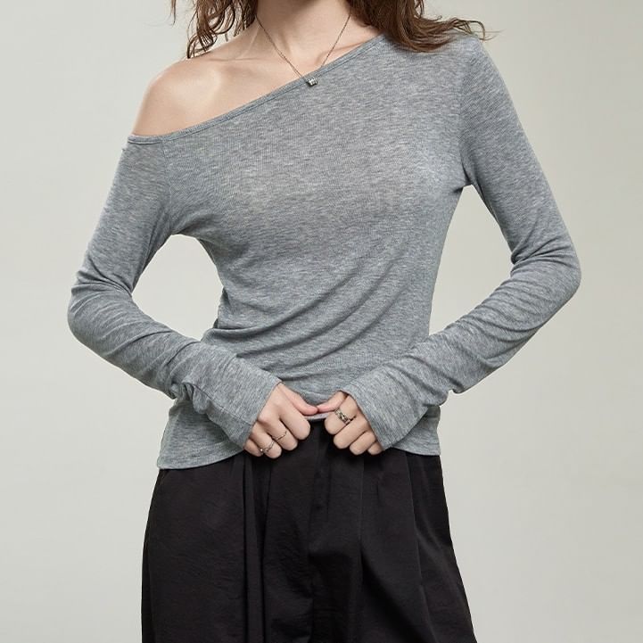 Slim-Fit Off-Shoulder Tee with Extended Sleeves