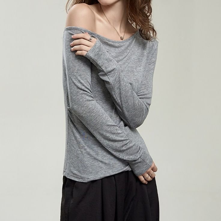 Slim-Fit Off-Shoulder Tee with Extended Sleeves