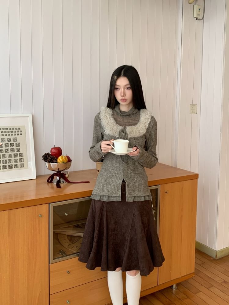Two-Piece Fleece Panel Long Sleeve Knit Top