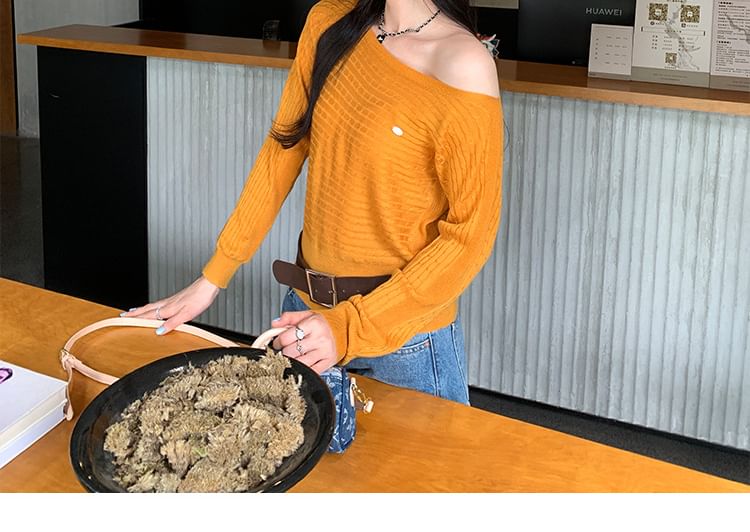Cable Knit Off-Shoulder Sweater in Solid Tone