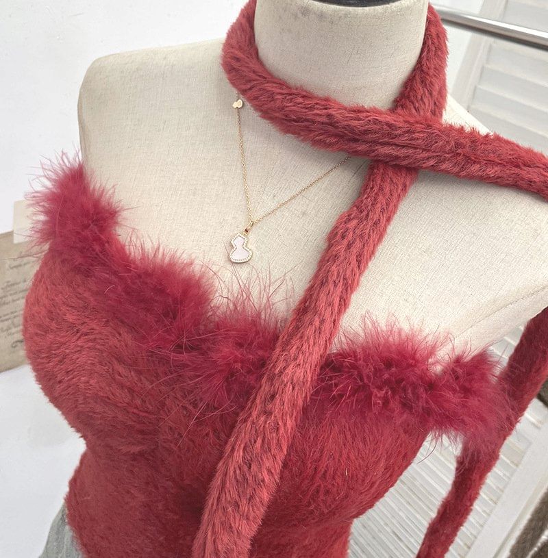 Set: Strapless Fluffy Trim Tube Top & Light Scarf
