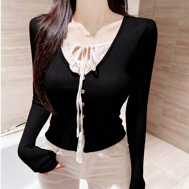 Mock Two-Piece V-Neck Lace Panel Ribbed Slim Crop Top