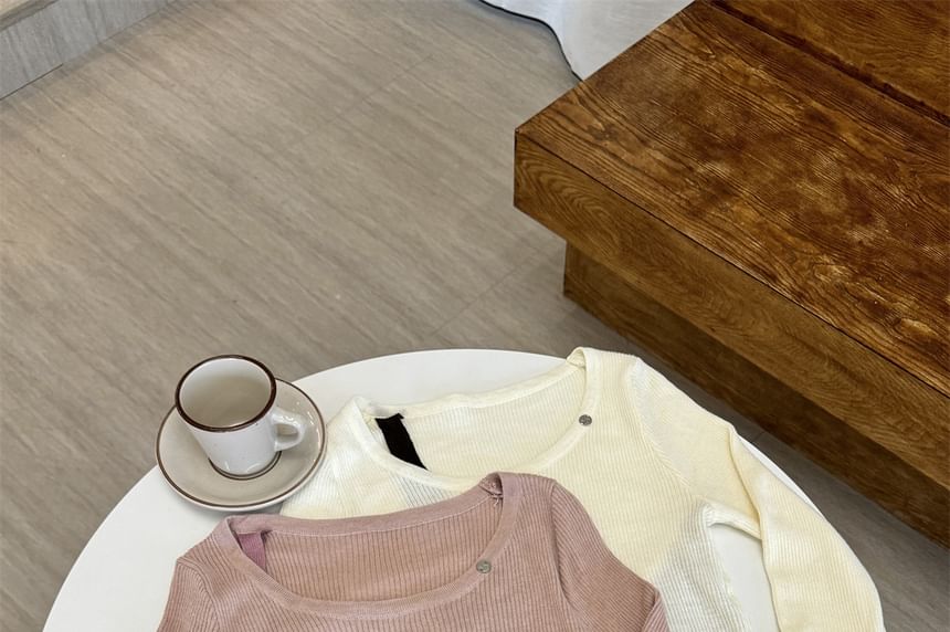 Two-Tone Asymmetrical Crewneck Knit Top with Long Sleeves
