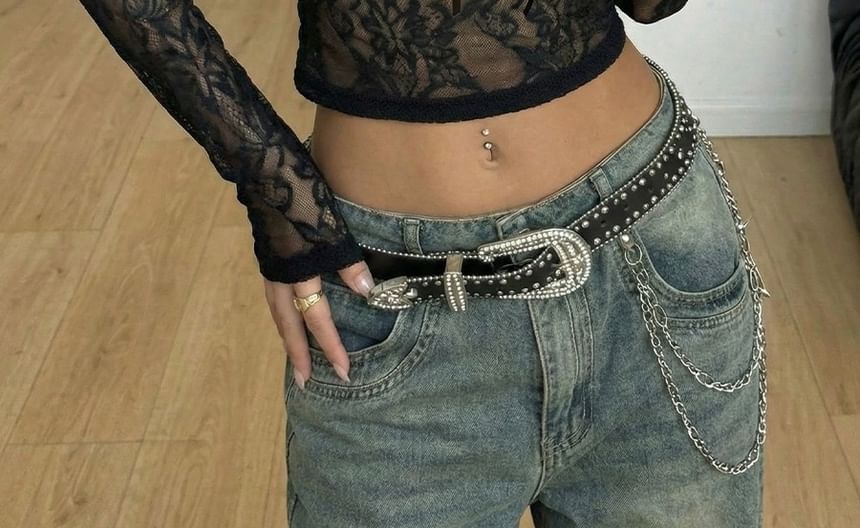 Scoop Neck Sheer Lace Fitted Crop Top