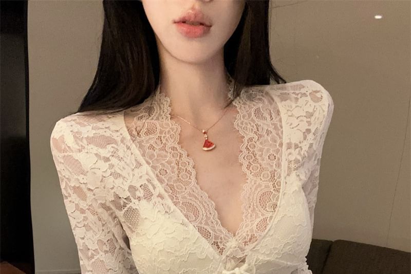 V-Neck Lace Up Lace Slim Fit Crop Top