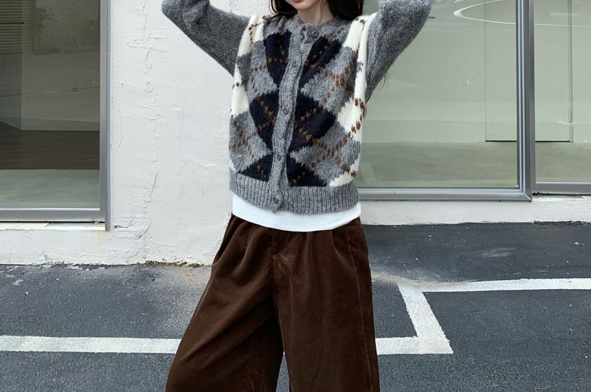 Round Neck Argyle Cardigan