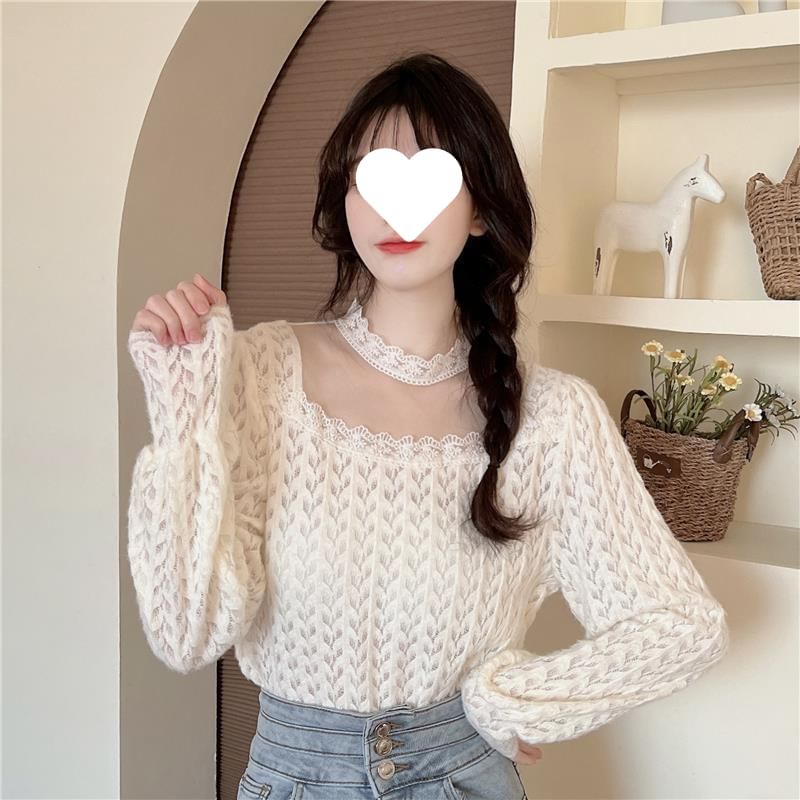 Crewneck Lace Blouse with Long Sleeves