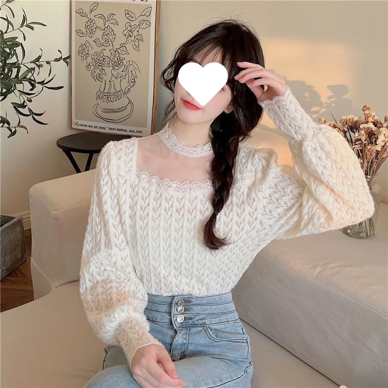 Crewneck Lace Blouse with Long Sleeves