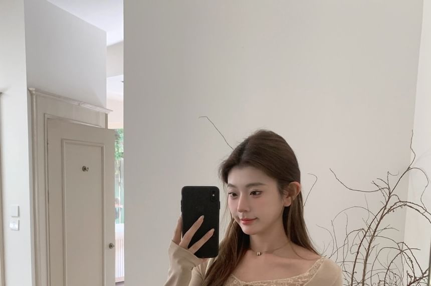 Scoop Neck Lace Panel Tee with Ruffle Mini Skirt