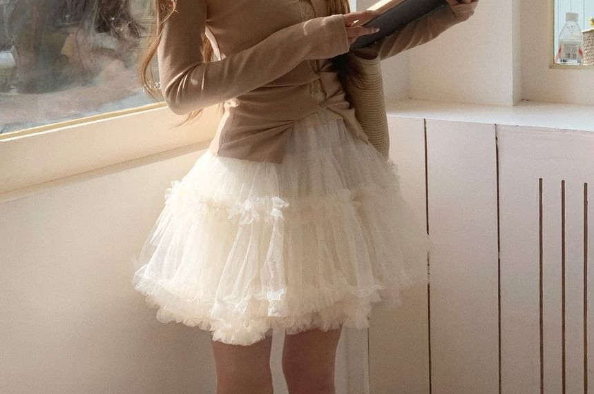 Scoop Neck Lace Panel Tee with Ruffle Mini Skirt