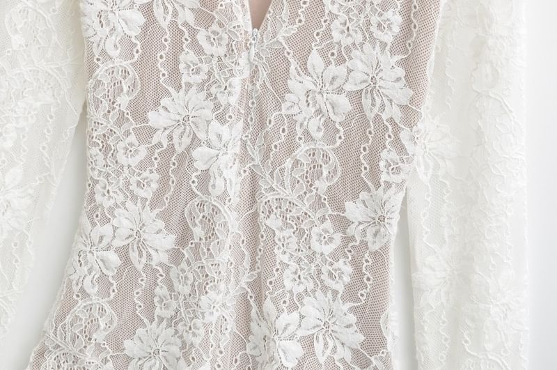 Lace Bodysuit V-Neck Long Sleeve