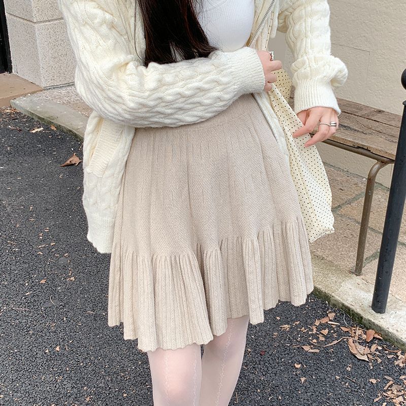 Knitted Mini Pleated Skirt - High Waist Plain