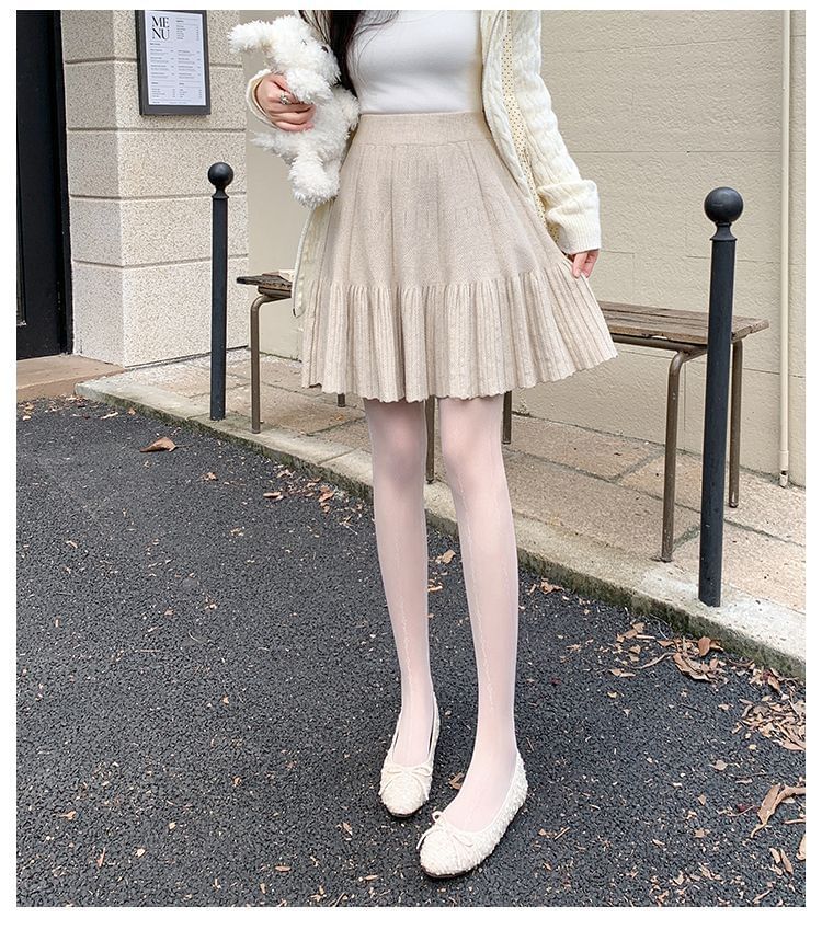 Knitted Mini Pleated Skirt - High Waist Plain