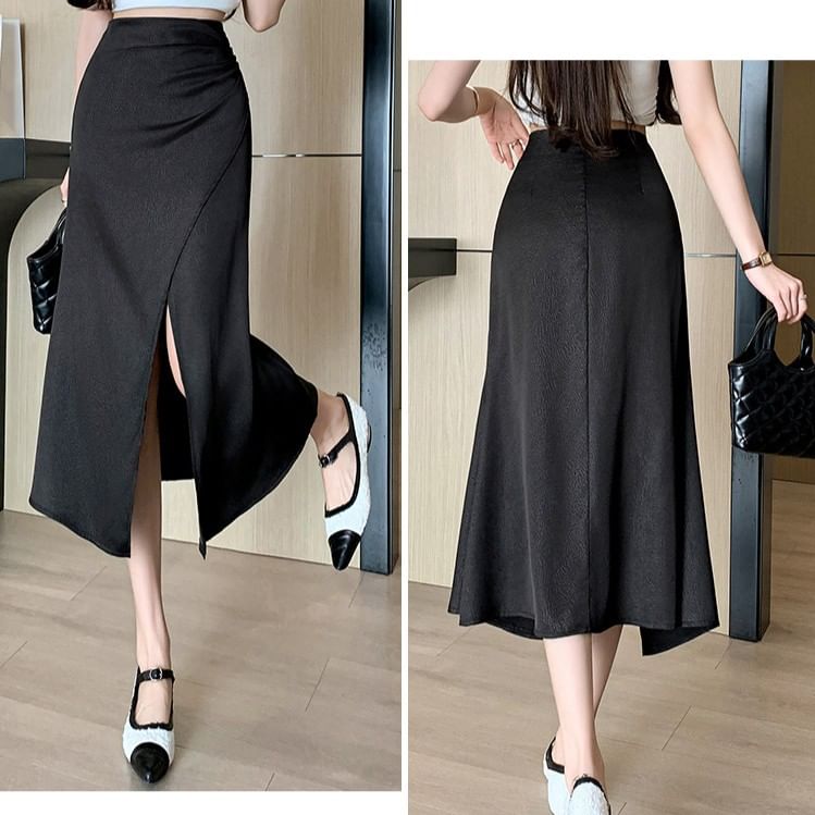 Ruched Mermaid Skirt with Slit