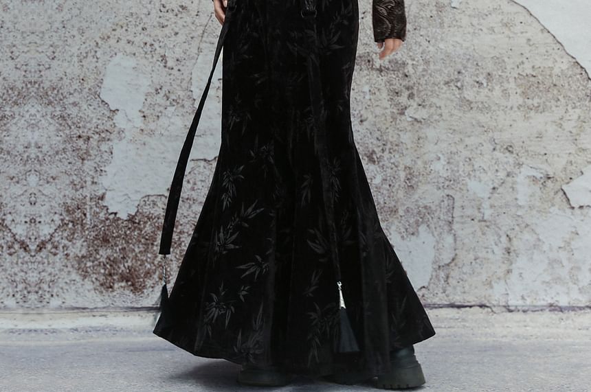 Velvet Maxi A-Line Skirt - Mid Waist