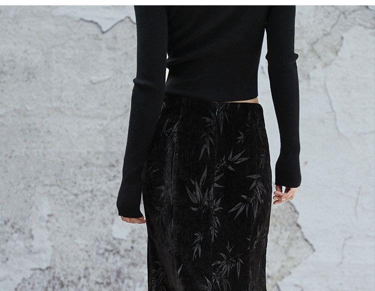 Velvet Maxi A-Line Skirt - Mid Waist