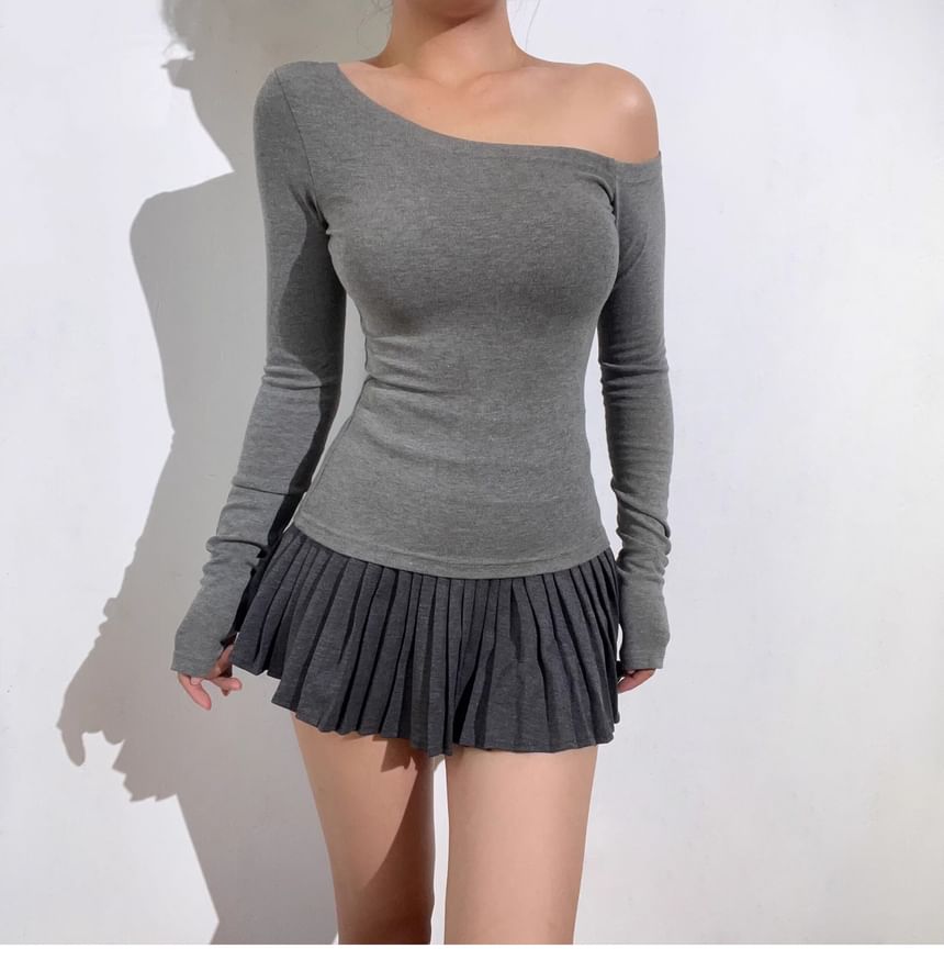 Off-Shoulder Long-Sleeve Tee