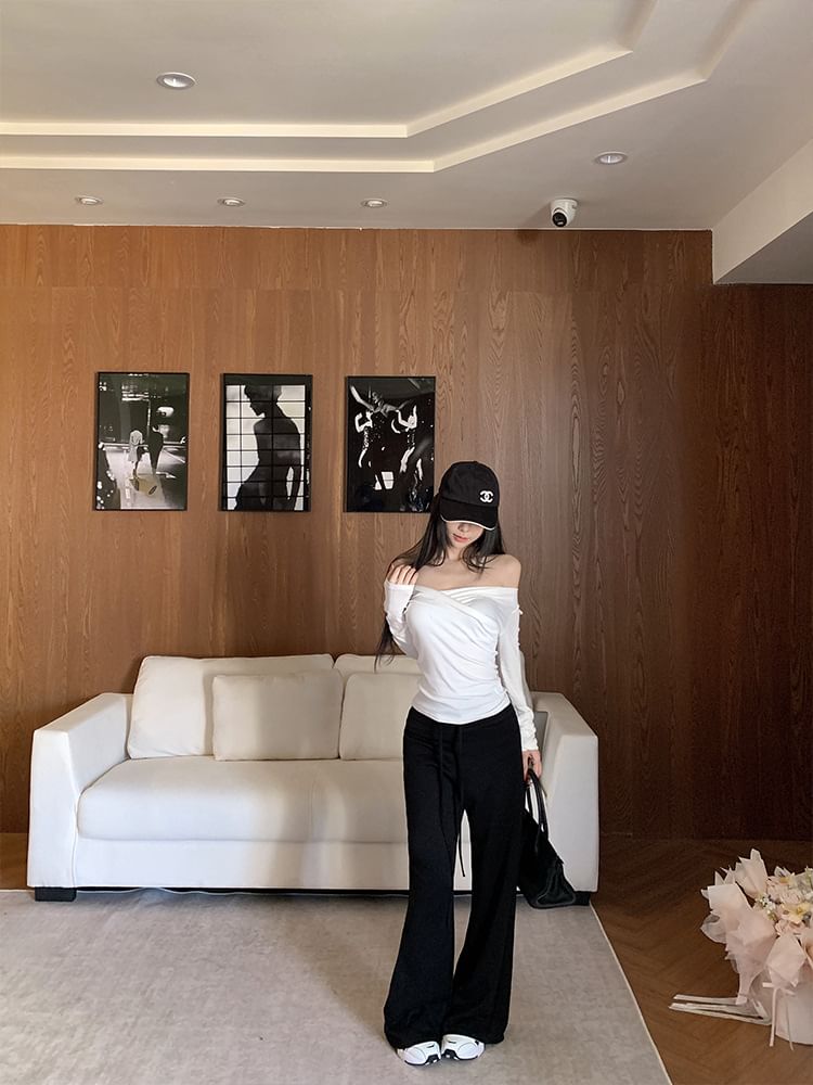 Cold Shoulder Long Sleeve Fitted Basic Shirt