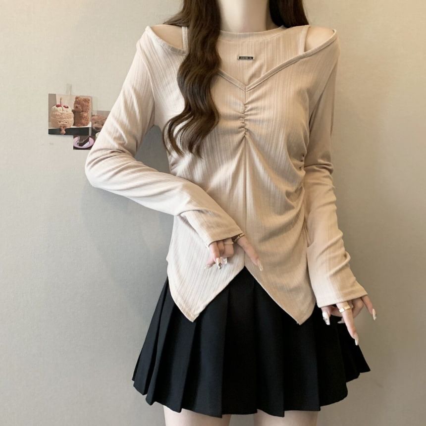 Asymmetric Cold-Shoulder Long Sleeve Tee