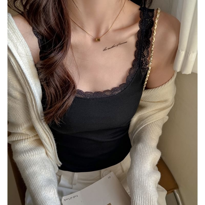 Lace Trim Scoop Neck Fitted Ribbed Sleeveless Blouse