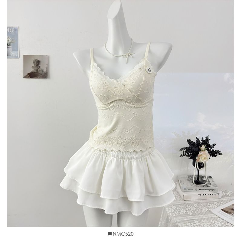 V-Neck Lace Slim-Fit Camisole Top