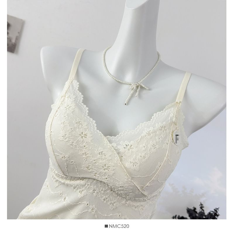 V-Neck Lace Slim-Fit Camisole Top