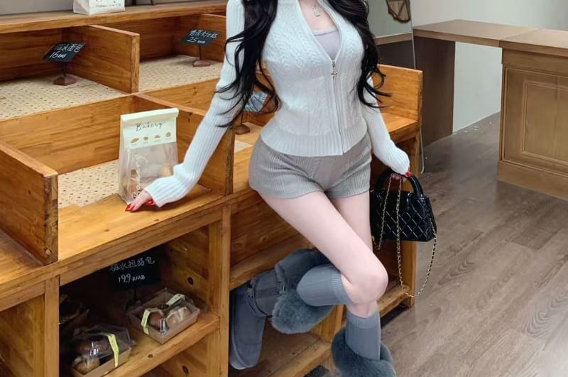 Stand Collar Zip-Up Plain Cable Knit Cardigan / Scoop Neck Slim Fit Tank Top / Low Rise Hot Pants