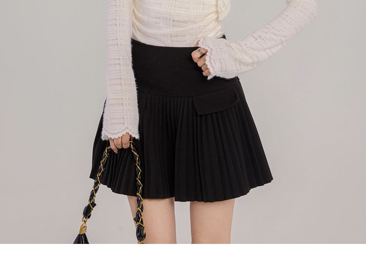 Mock Neck Lace Panel Ruched Long-Sleeve Top