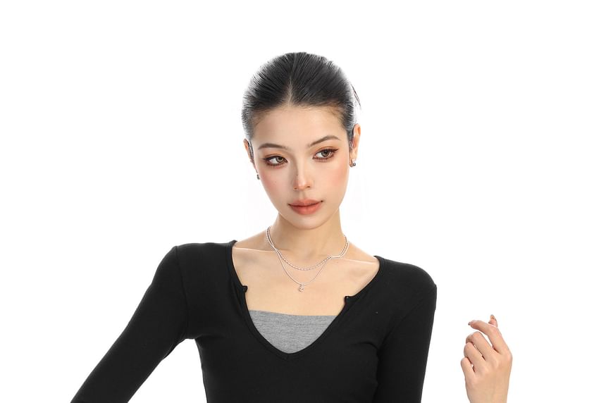 Two-Tone Notch Neck Slim-Fit Tee with Mock Layers