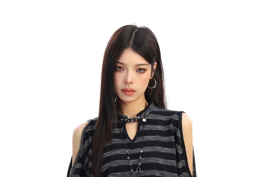 Notch Neck Cold Shoulder Striped Buckle Tee