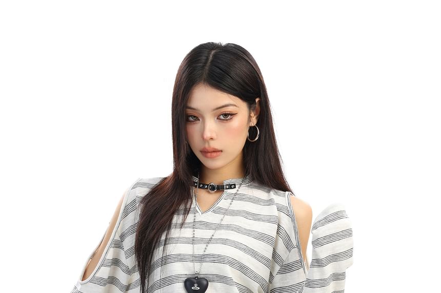 Notch Neck Cold Shoulder Striped Buckle Tee