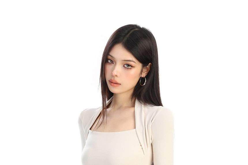 Square Neck Slim-Fit Cropped Tee with Three-Quarter Sleeves