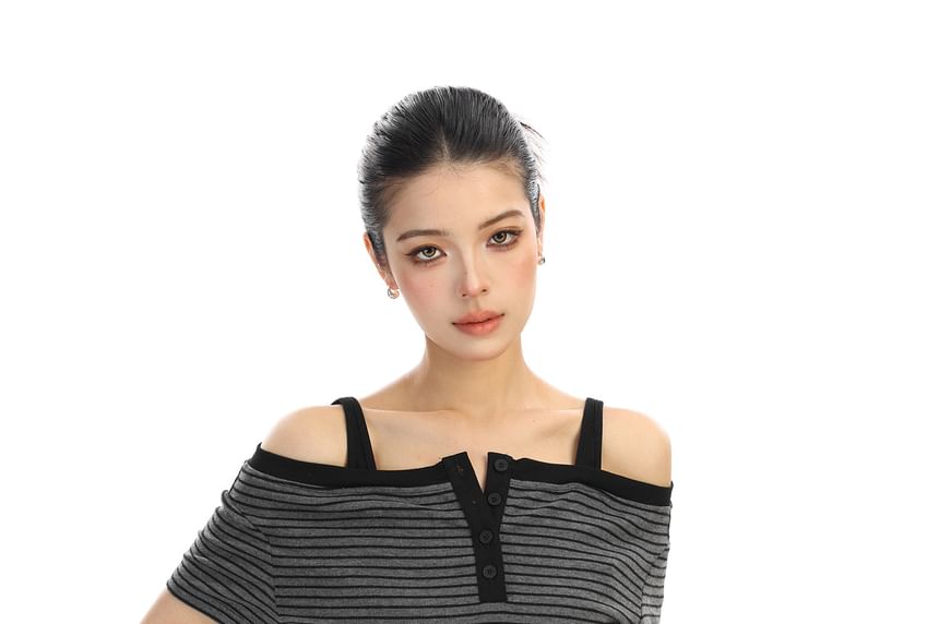 Cold Shoulder Striped Slim-Fit Short-Sleeve Tee