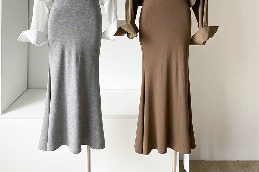 Set: Long-Sleeve Button-Up Plain Crop Shirt + Spaghetti Strap Contrast Trim Maxi Mermaid Dress