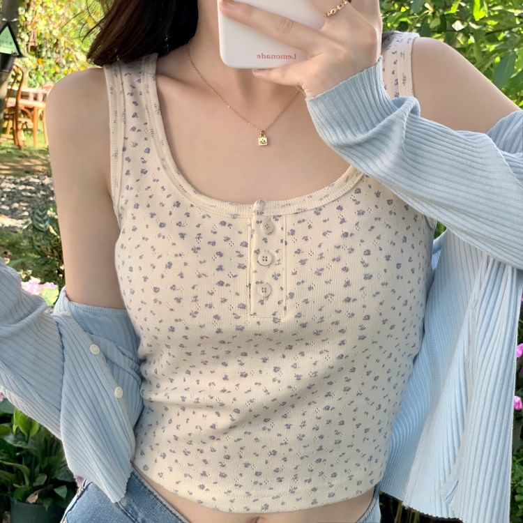 Buttoned Scoop Neck Tank Top
