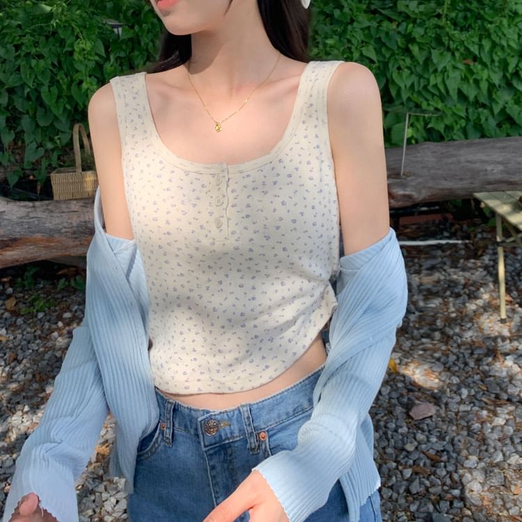 Buttoned Scoop Neck Tank Top
