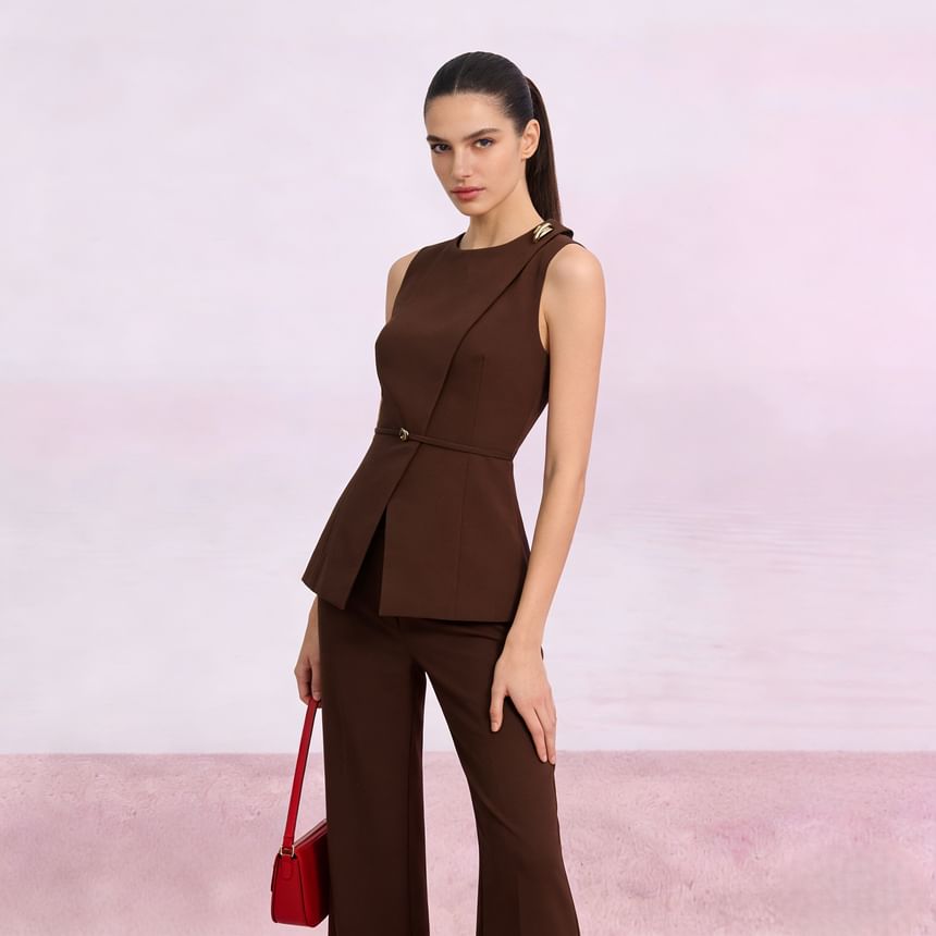 Asymmetric Sleeveless Blouse with Wide-Leg Trousers
