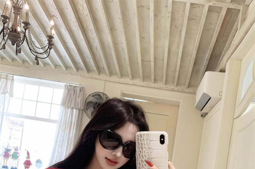 Elbow-Length Crewneck Cutout Knit Top